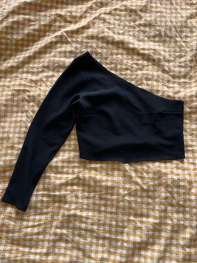 Abercrombie & Fitch Black One-Arm Long Sleeve Crop Top